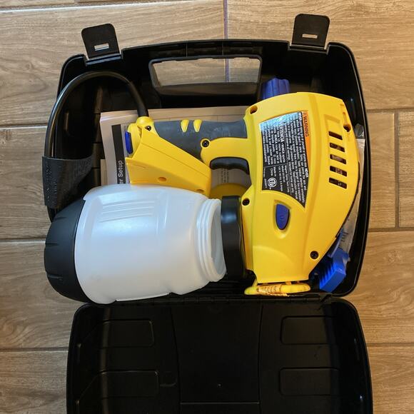 WAGNER 0518144 - Power Painter Spray Fast Plush 6.6 GPH W/CASE Open Box - Picture 2 of 5